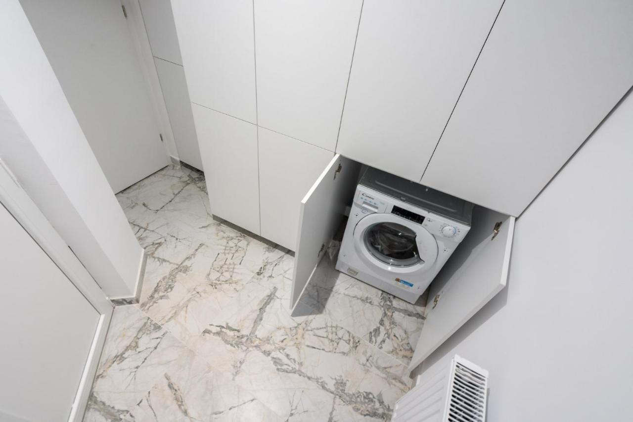Crystal 3Bdr Apartment In Center Bükreş Dış mekan fotoğraf