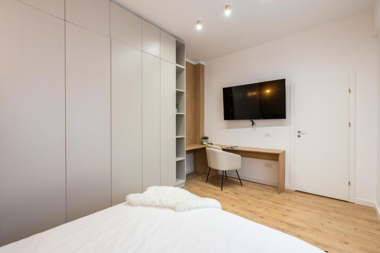 Crystal 3Bdr Apartment In Center Bükreş Dış mekan fotoğraf