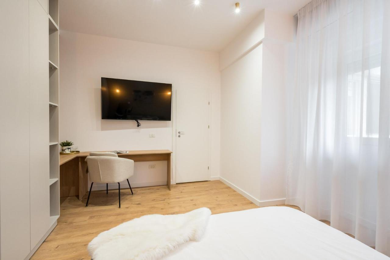 Crystal 3Bdr Apartment In Center Bükreş Dış mekan fotoğraf
