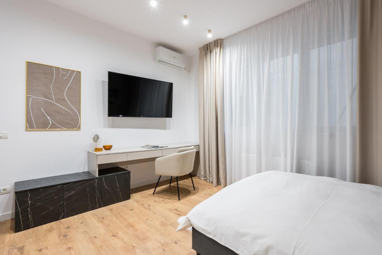 Crystal 3Bdr Apartment In Center Bükreş Dış mekan fotoğraf