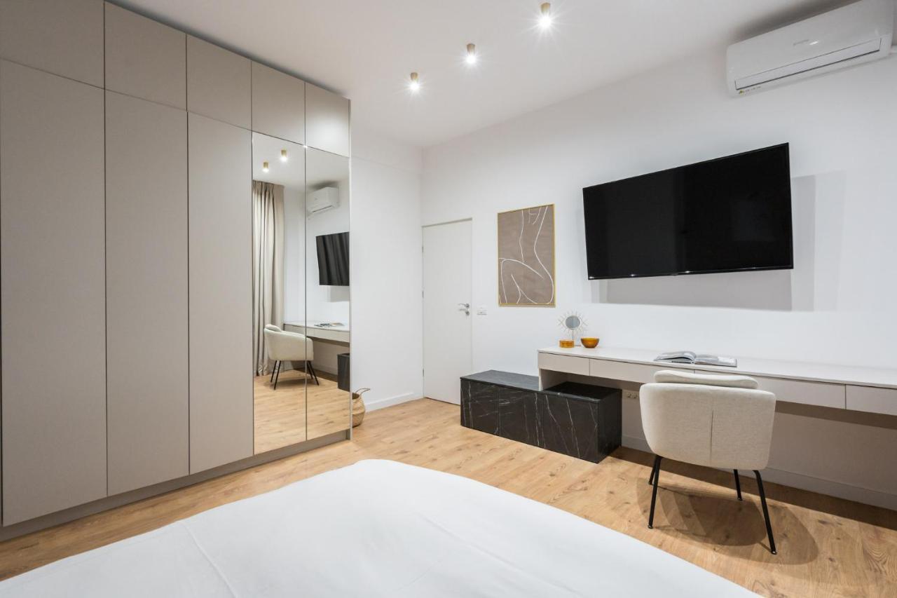 Crystal 3Bdr Apartment In Center Bükreş Dış mekan fotoğraf