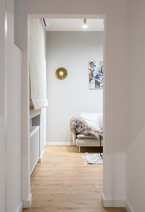 Crystal 3Bdr Apartment In Center Bükreş Dış mekan fotoğraf