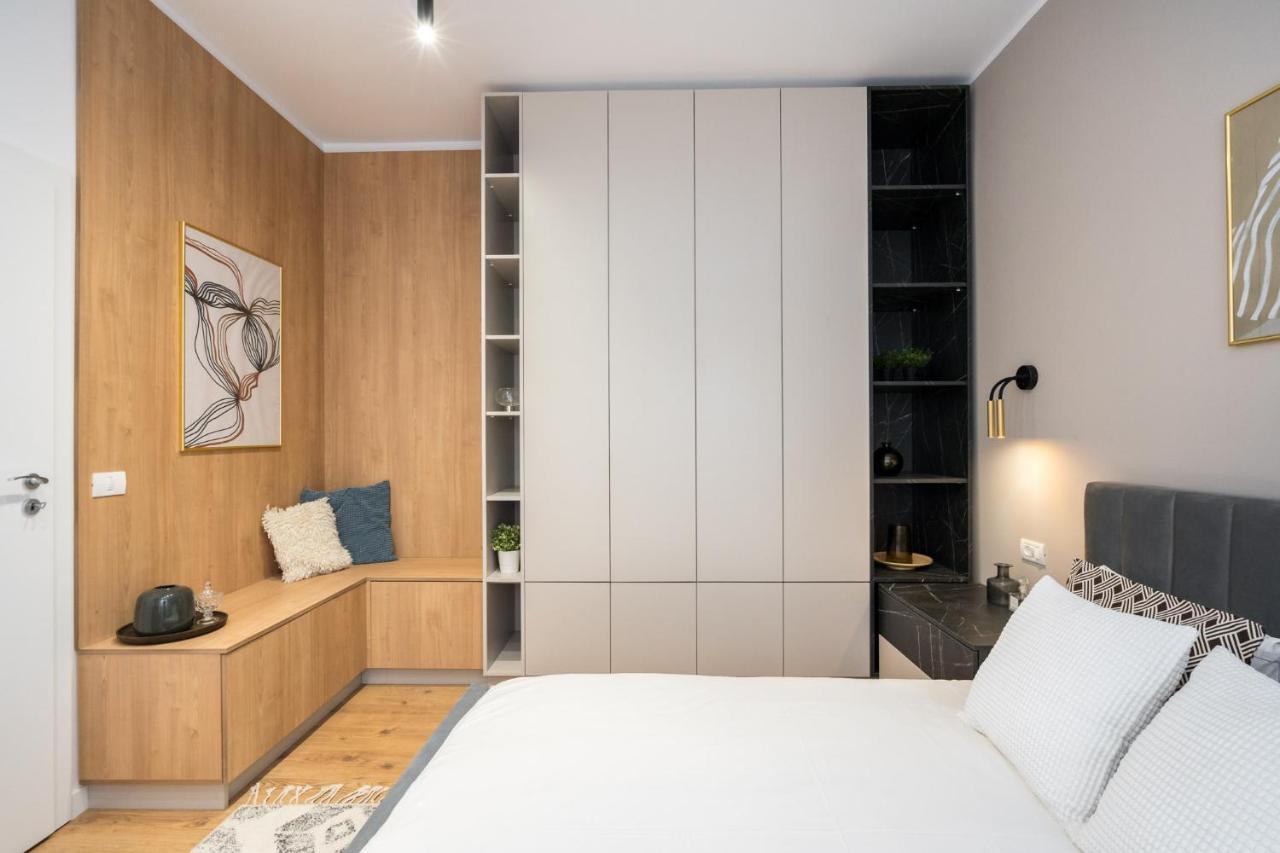 Crystal 3Bdr Apartment In Center Bükreş Dış mekan fotoğraf