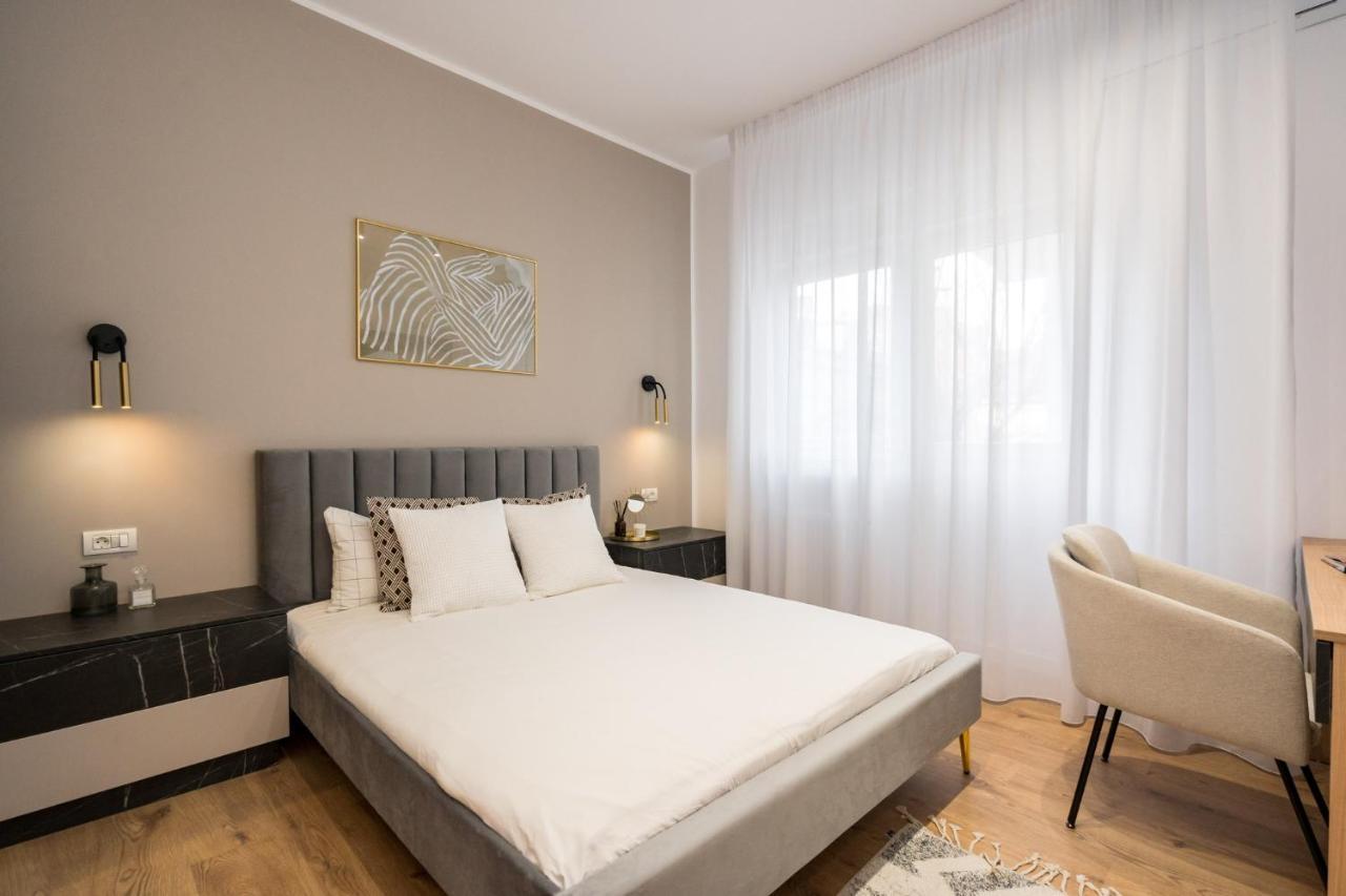 Crystal 3Bdr Apartment In Center Bükreş Dış mekan fotoğraf
