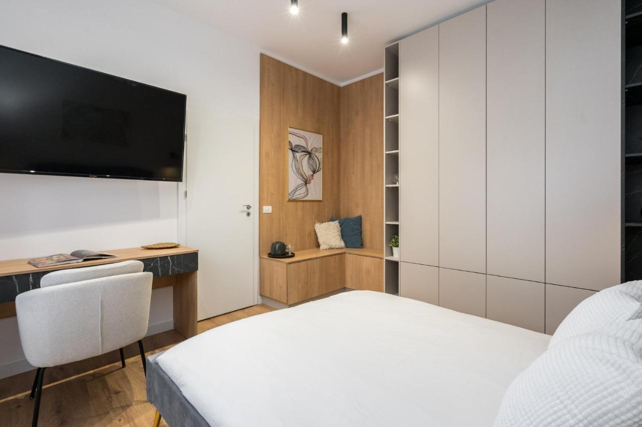 Crystal 3Bdr Apartment In Center Bükreş Dış mekan fotoğraf